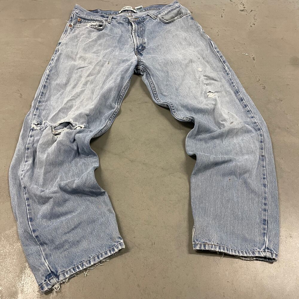 y2k baggy Levi’s 560’s ripped jeans 36x32